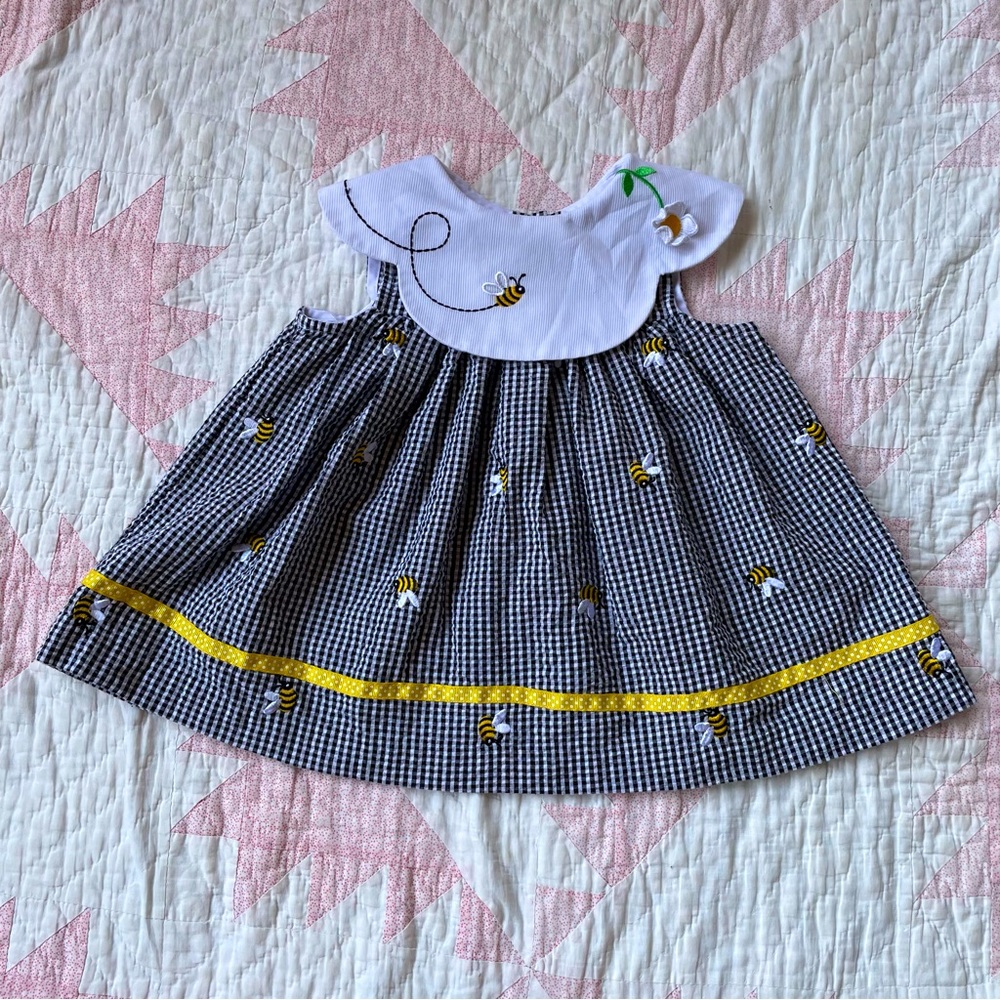 Bee detail gingham dress